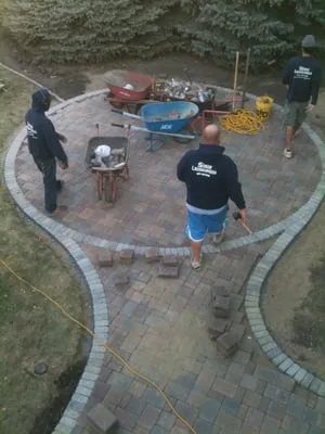 Snaza Landscaping Logo