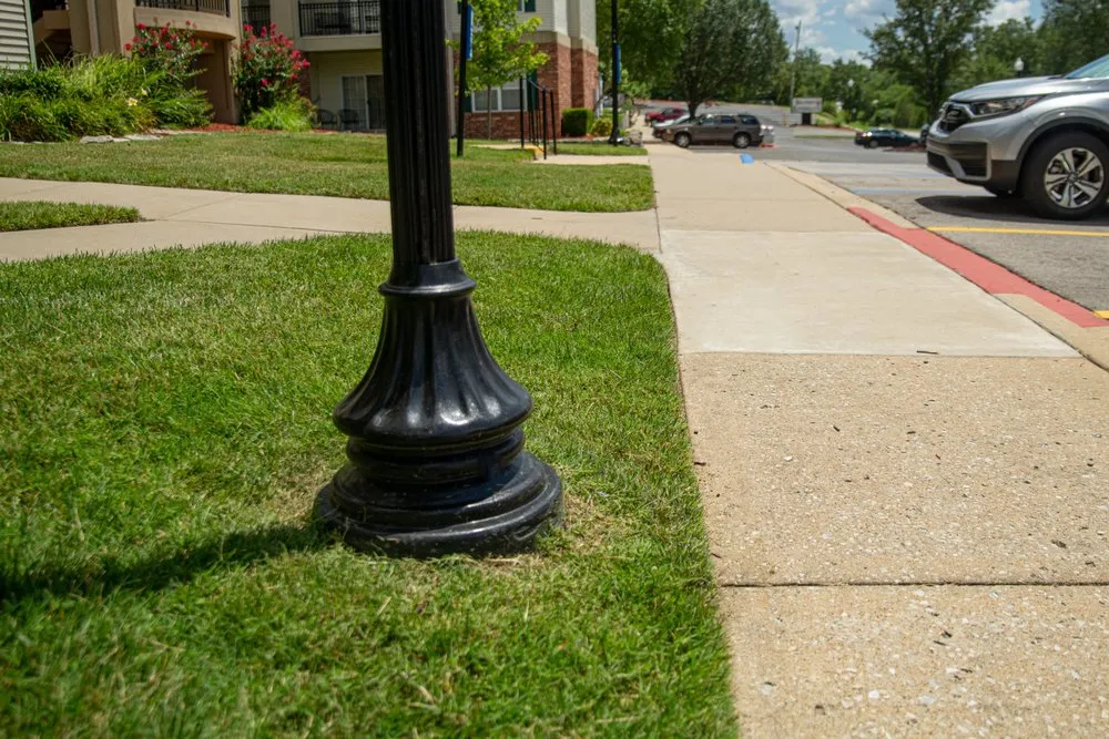 Trusted garden landscaping in Branson, MO by SNB Lawncare