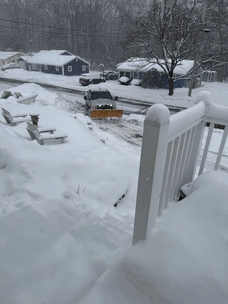 Trusted lawn care service in Nashua, NH - SNH Landscaping&Snow Services LLC