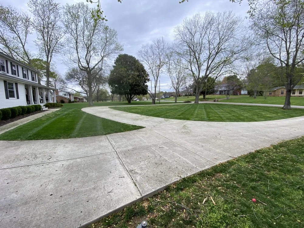 Professional lawn care service in Brentwood, TN by Snider’s Lawn Care