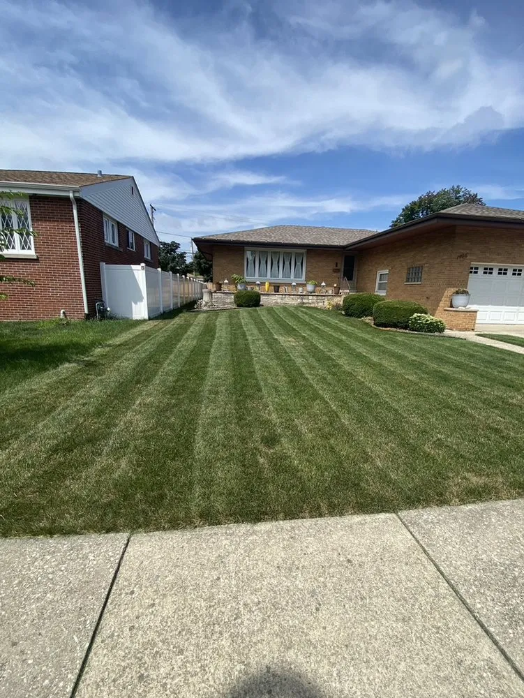 Custom yard cleanup service with custom design in Westchester, IL by Snip Snip Lawn Care