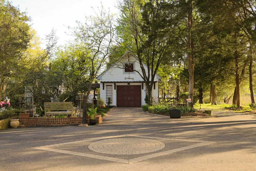 Trusted yard maintenance experts serving Chesapeake, VA - Snipes Lawn & Landscaping