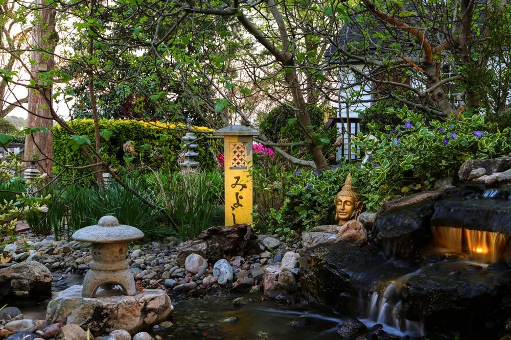 Custom yard maintenance for residential properties in Chesapeake, VA by Snipes Lawn & Landscaping