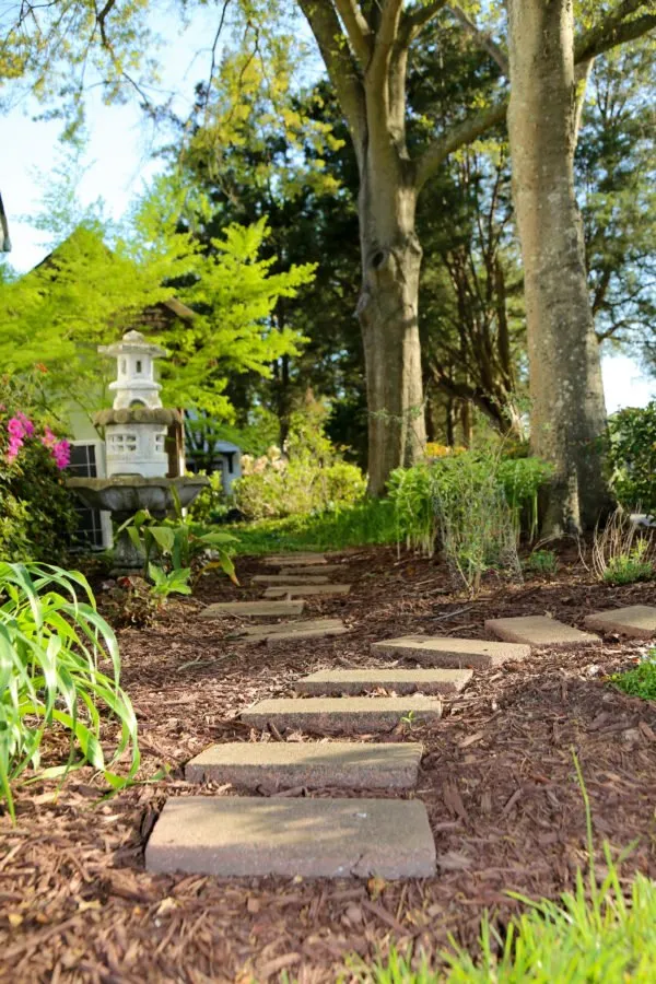 Affordable outdoor landscaping in Chesapeake, VA - Snipes Lawn & Landscaping