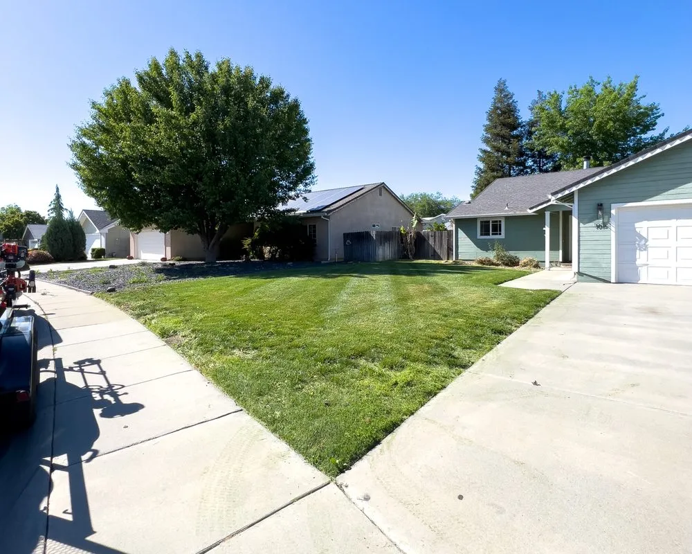 Top-rated garden landscaping in Princeton, CA by Snippers Lawn & Yard