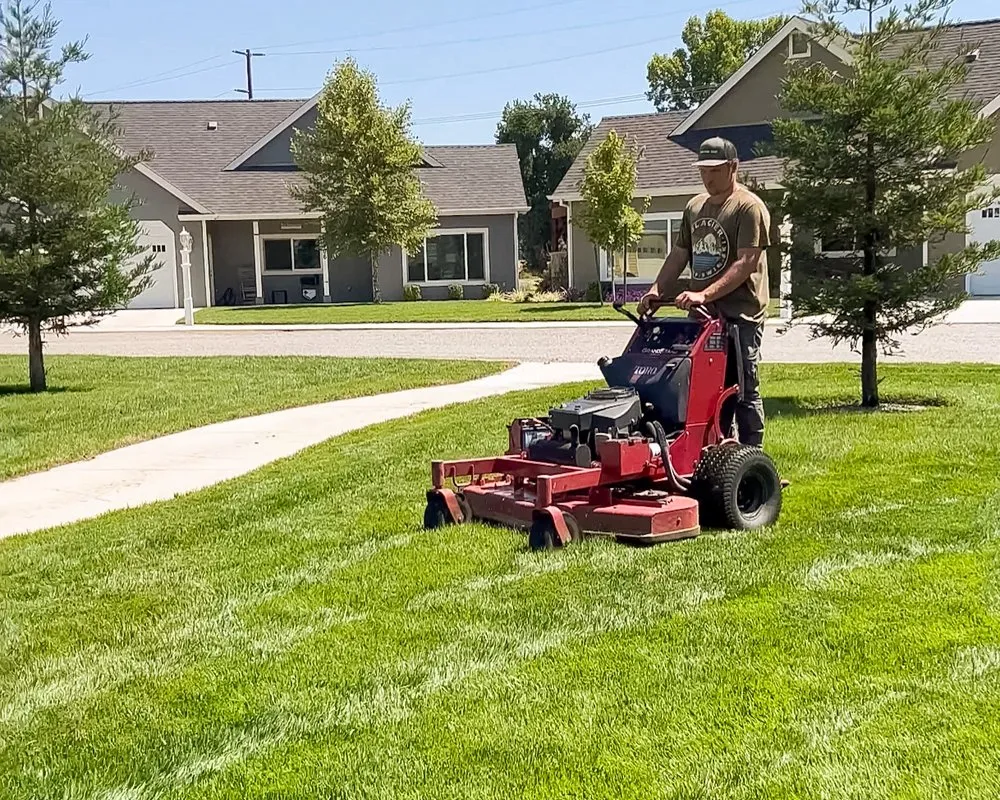Reliable lawn care service in Princeton, CA - Snippers Lawn & Yard