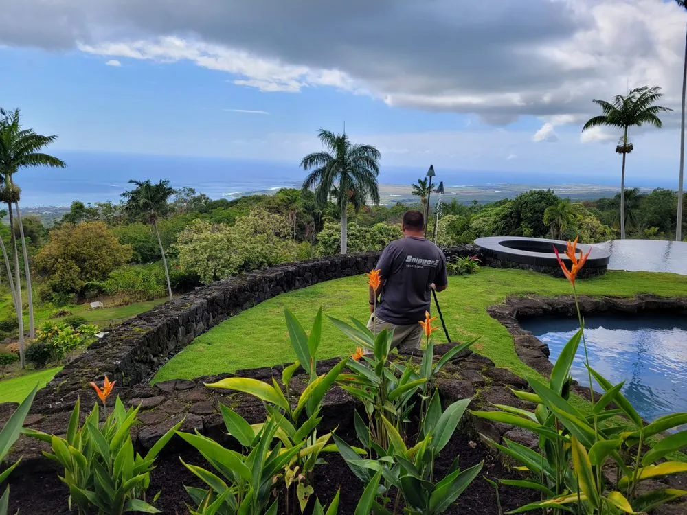 Affordable landscape installation experts serving Honokaa, HI - SnipperZ Lawn Care