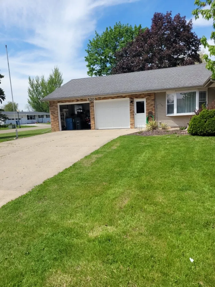 Reliable yard cleanup service experts serving Cherry, IL - Sno & Mo