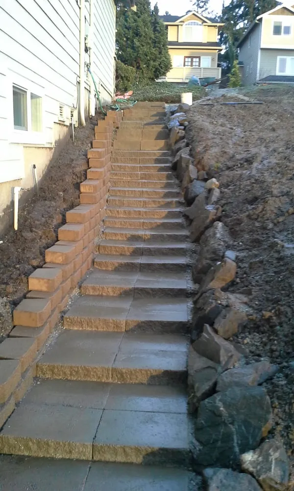 Custom garden landscaping in Arlington, WA - Snohomish County Home and Landscape Service LLC