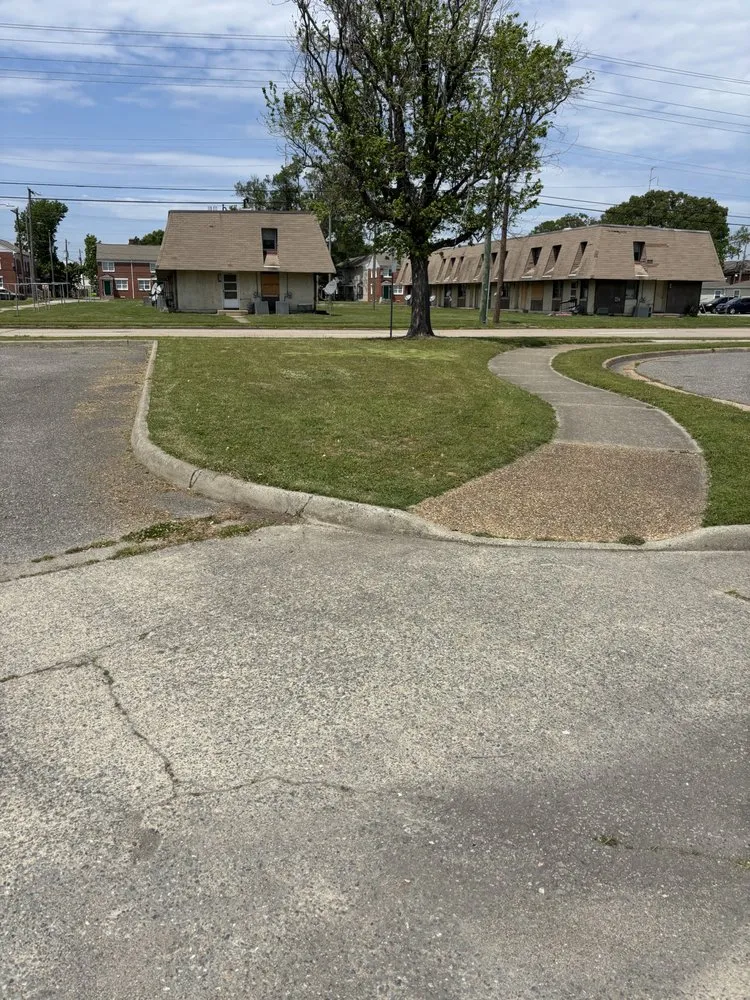 Trusted landscape installation for beautiful yards in Chesapeake, VA by Snookumz Lawn Care