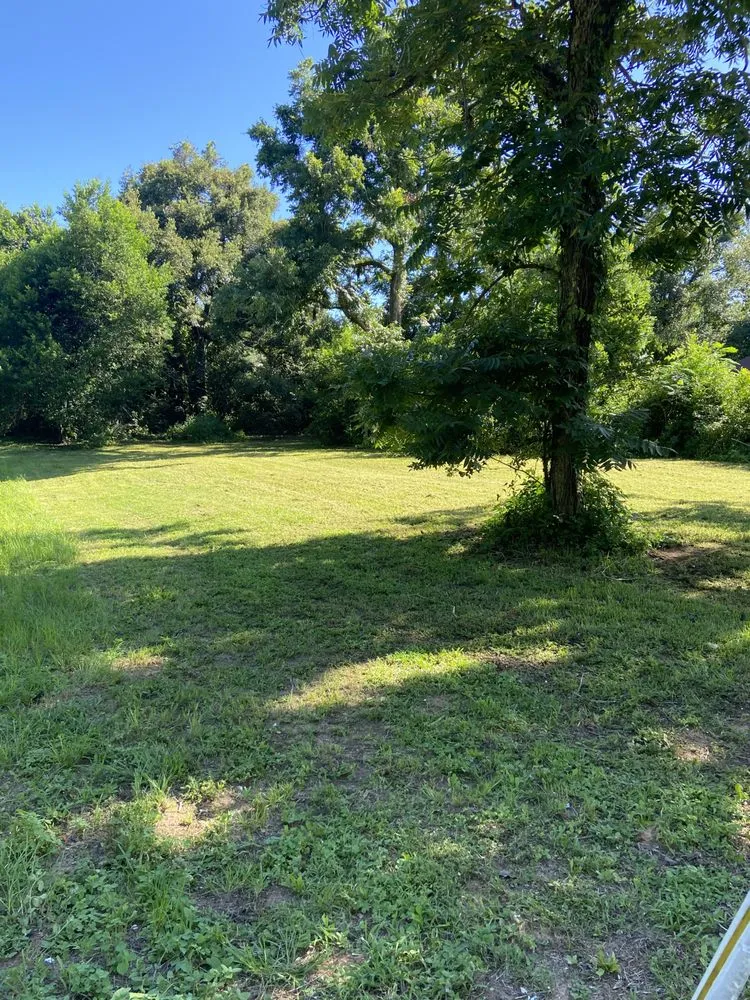 Reliable landscape installation experts serving Pensacola, FL - Snowman Lawn Care