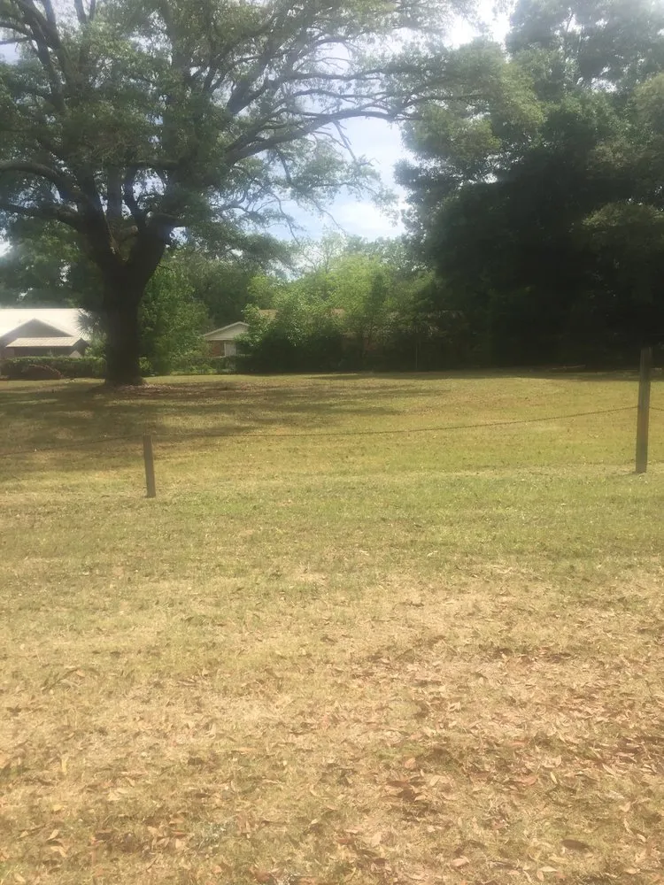 Local lawn mowing service with custom design in Pensacola, FL by Snowman Lawn Care