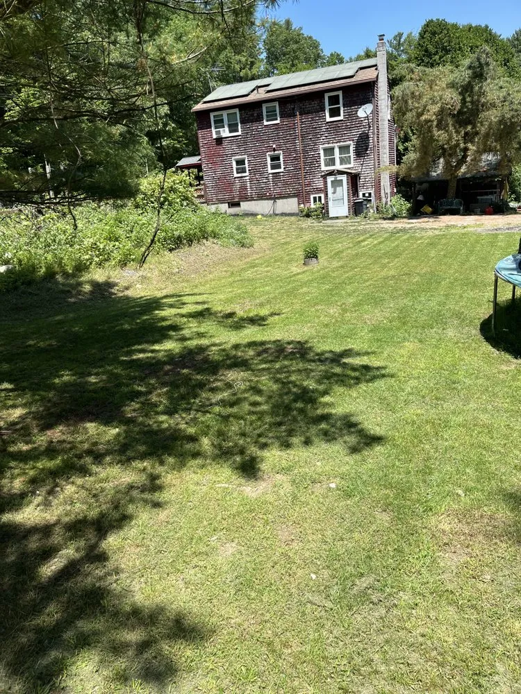 Local outdoor landscaping experts serving West Greenwich, RI - Snows All Seasons Landscaping