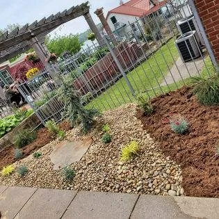 Custom outdoor landscaping experts serving Newburgh, IN - Snow's Landscape & Nursery