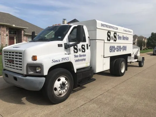 SNS Tree Services Logo
