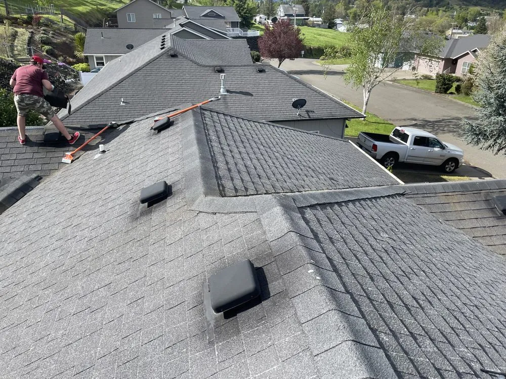 Custom outdoor landscaping in Roseburg, OR - Snyder Construction