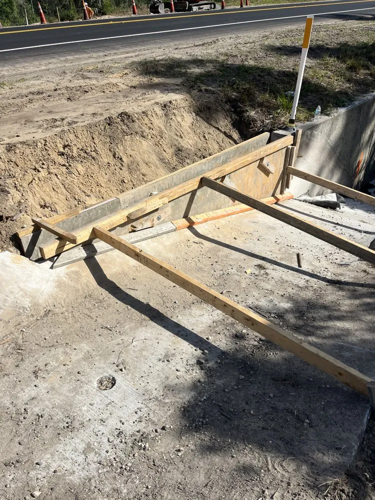 Custom outdoor landscaping experts serving Monticello, FL - Snyder Contracting