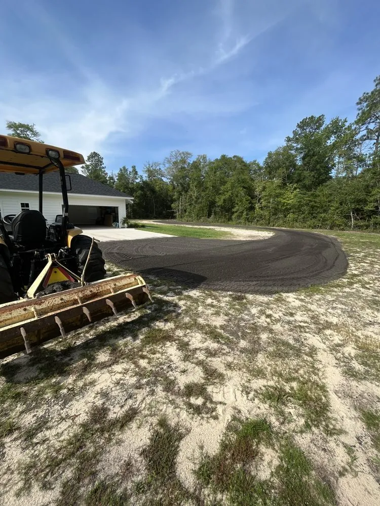 Trusted lawn care service in Monticello, FL - Snyder Contracting