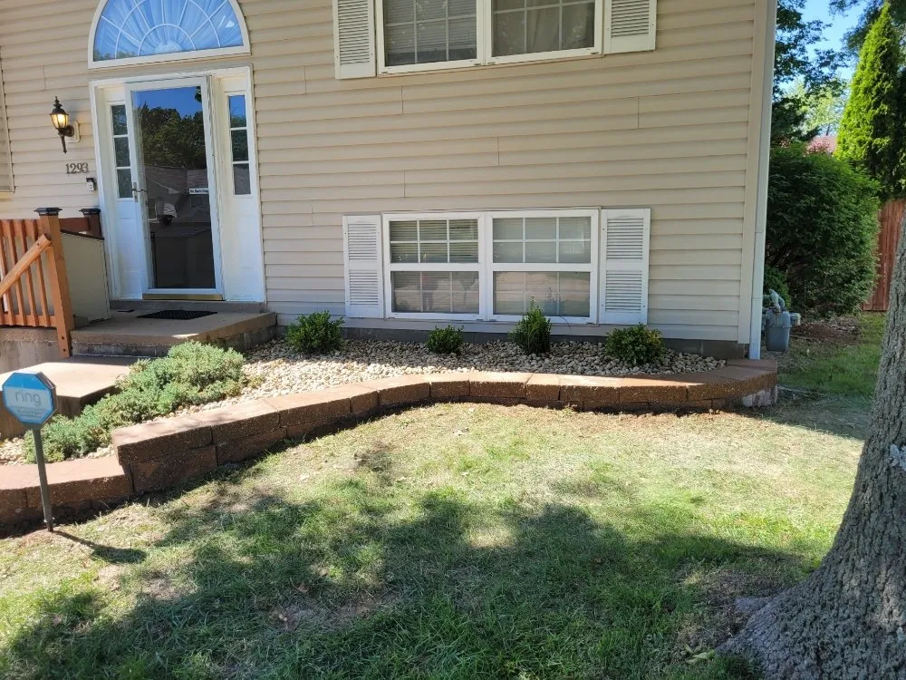 Local lawn mowing service experts serving Truesdale, MO - Snyder Landscape And Cleanup