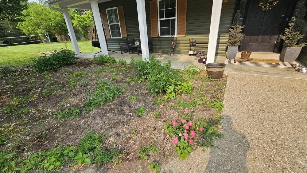 Trusted residential landscaping with custom design across Truesdale, MO - Snyder Landscape And Cleanup