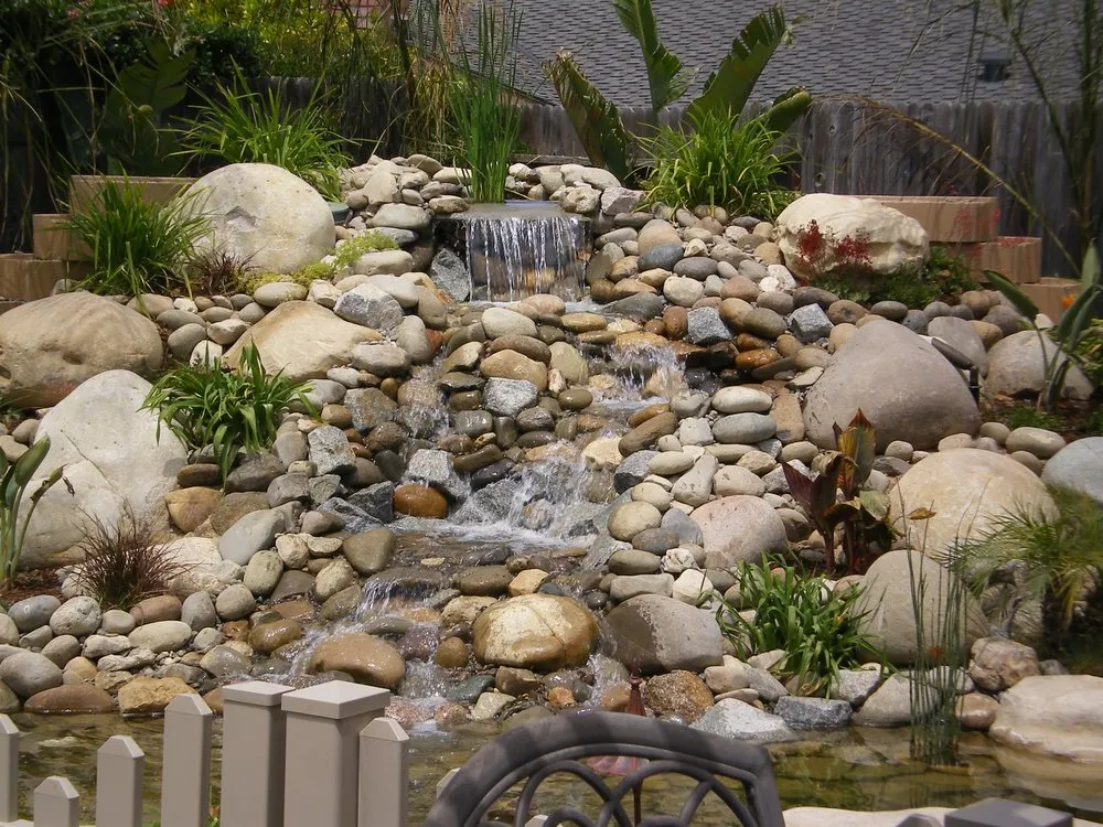 Professional lawn mowing service in Santa Maria, CA - Snyder Landscaping