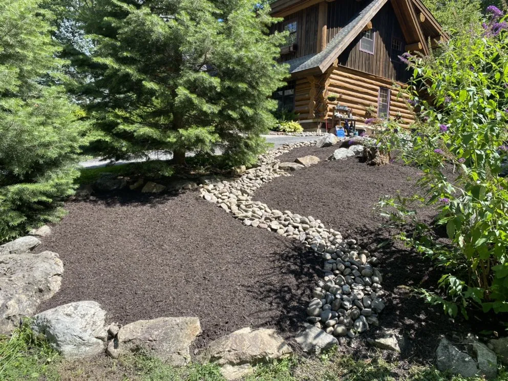 Affordable outdoor landscaping experts serving Emmaus, PA - Snyder’s all season landscape