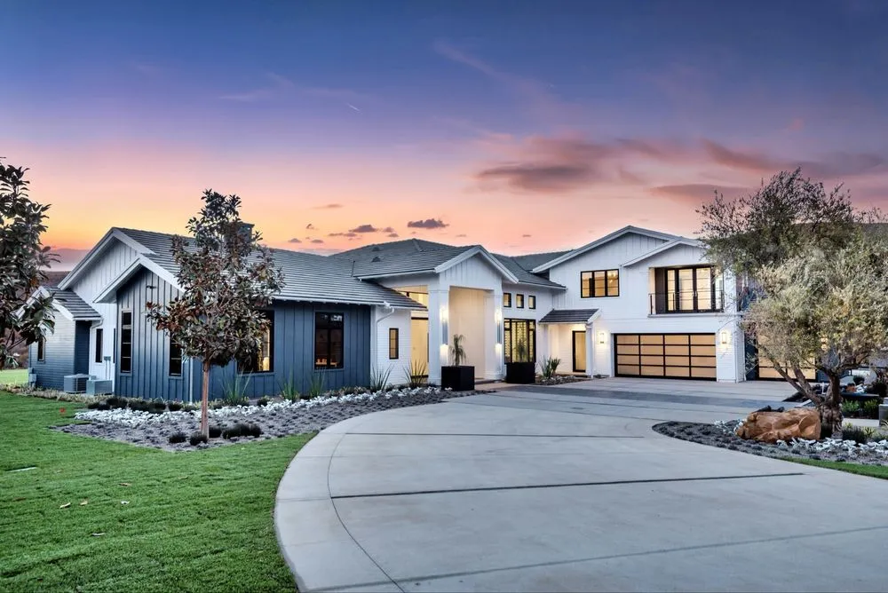Trusted yard cleanup service in Pacoima, CA - So Cal Landscape