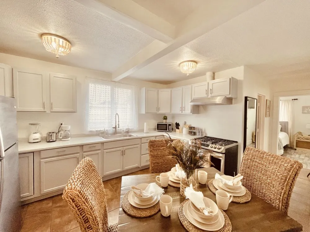 Custom garden landscaping in San Diego, CA by So Clean Sd Cleaning Services