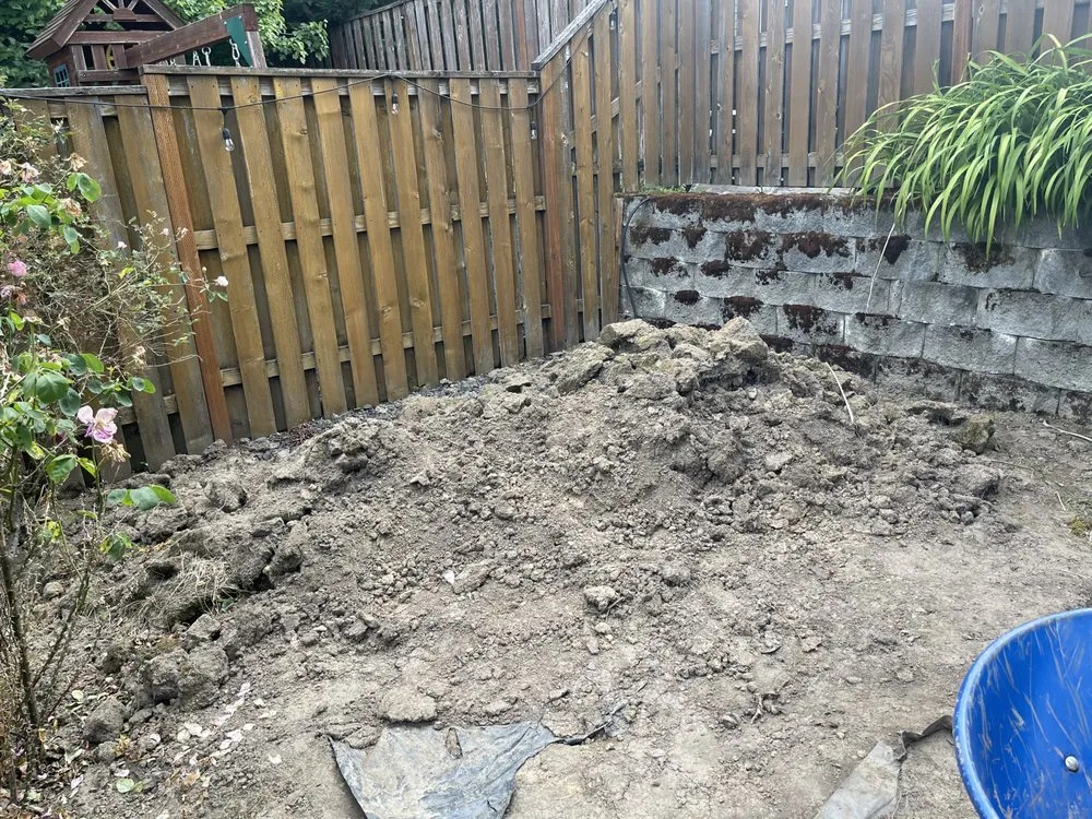 Affordable lawn mowing service experts serving Newberg, OR - So Green