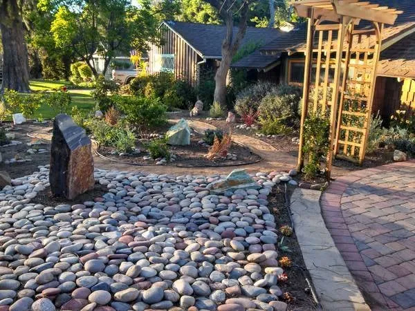 Custom landscaping services for year-round maintenance across Los Angeles, CA - Socal Greenscapes