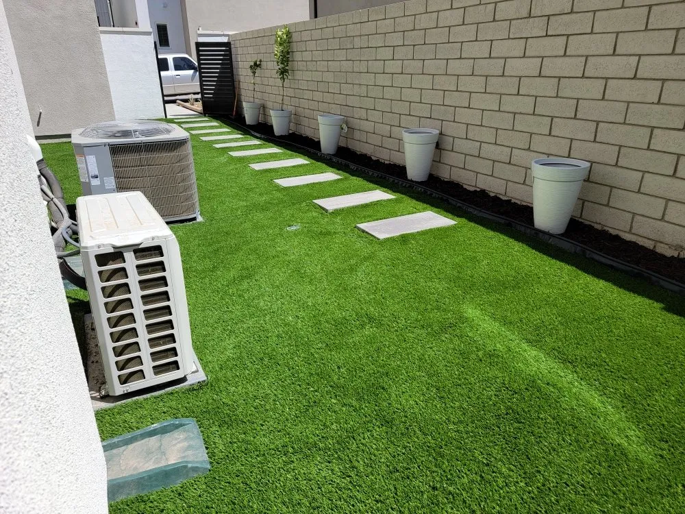 Custom yard cleanup service for homes across Santa Clarita, CA - Socal Landscaping & Maintenance