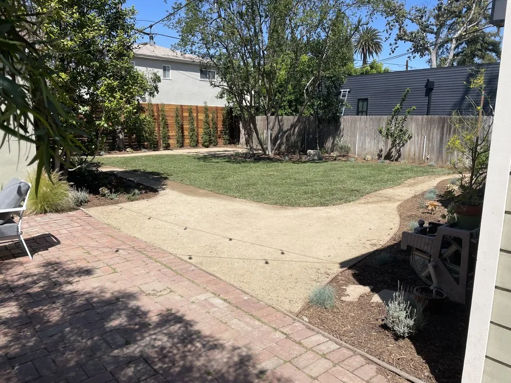 Expert lawn mowing service experts serving Sunland, CA - SoCal Ponds