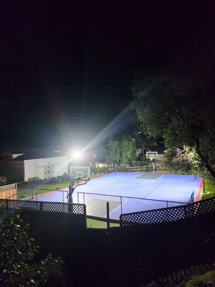 Local lawn care service experts serving Brentwood, CA - Social Spaces