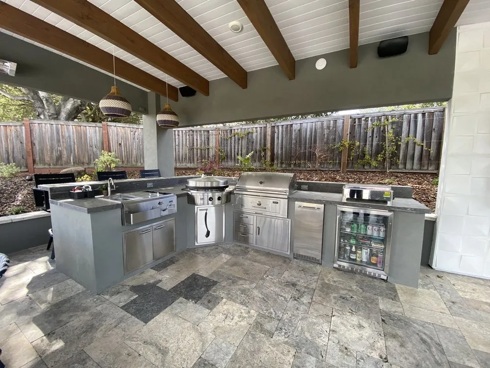 Affordable lawn mowing service experts serving Brentwood, CA - Social Spaces