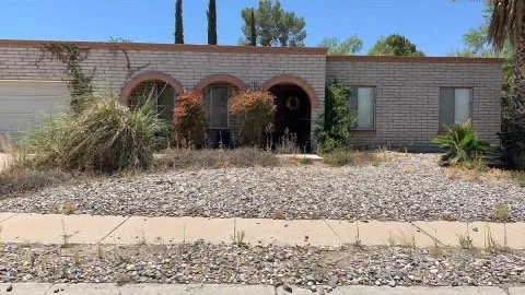 Local outdoor landscaping in Tucson, AZ by SoCo Landscape Maintenance