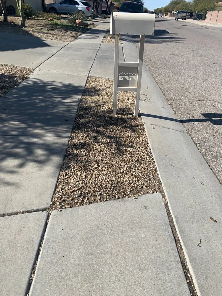 Professional lawn care service near you in Tucson, AZ by SoCo Landscape Maintenance