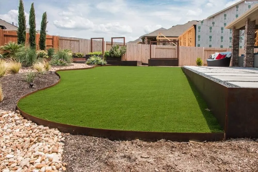 Professional residential landscaping in Austin, TX - Sod Grass Hoppers