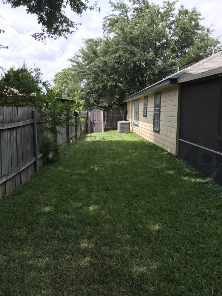 Reliable garden landscaping experts serving Austin, TX - Sod Grass Hoppers
