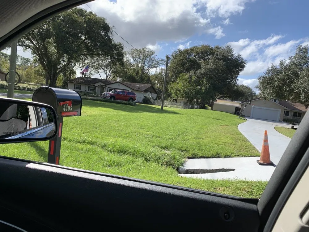 Custom outdoor landscaping for homes in Valrico, FL by Sod X