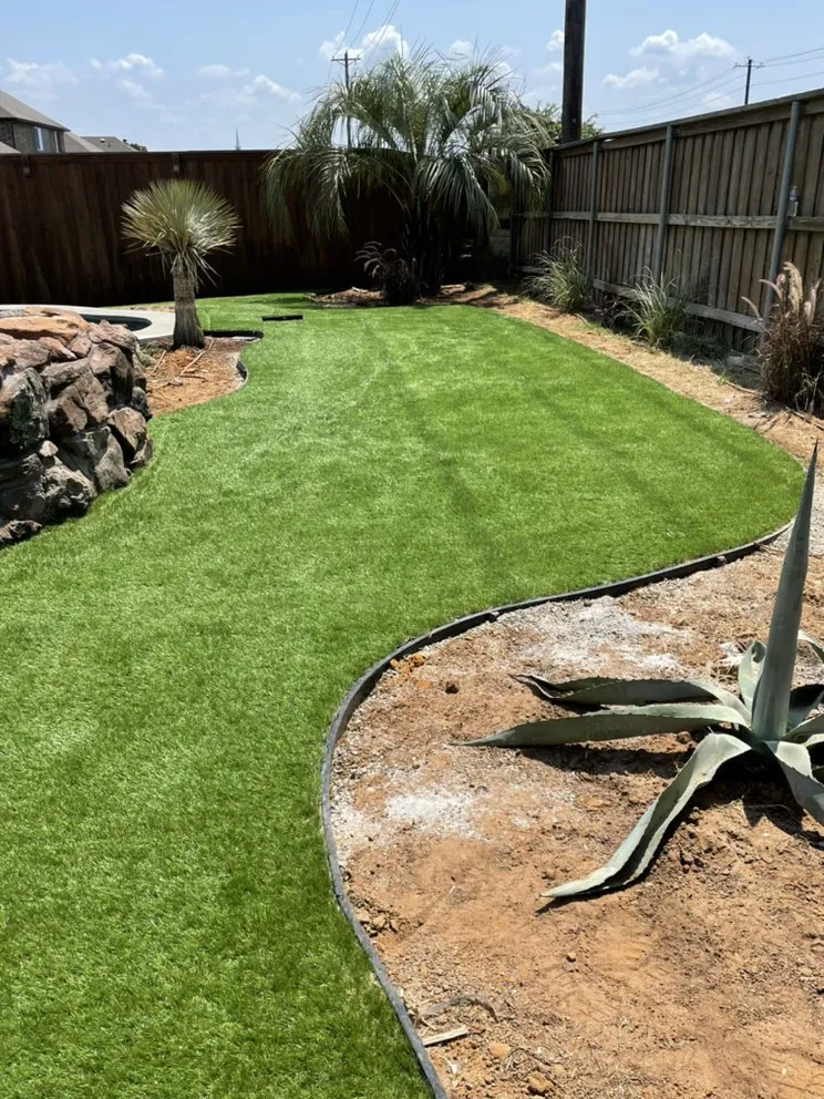 Custom lawn mowing service in Dallas, TX by Sodgreen