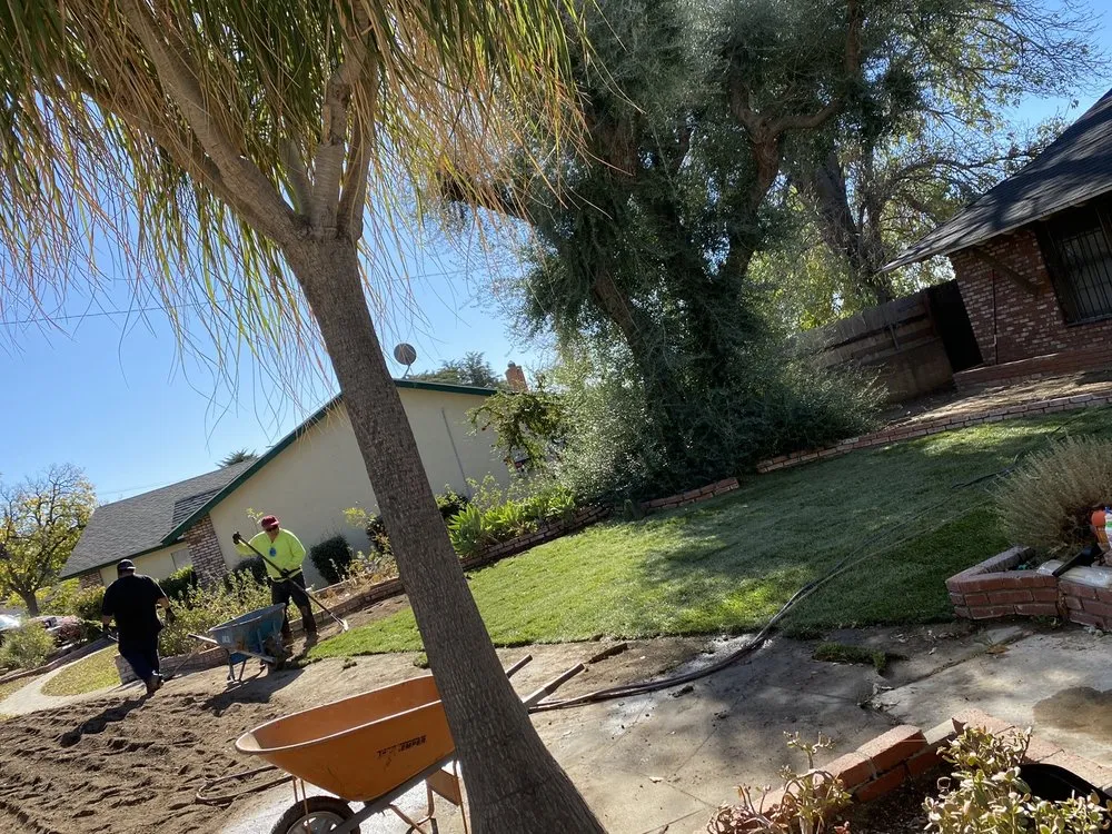 Custom lawn mowing service for beautiful yards in Moreno Valley, CA by Sodman