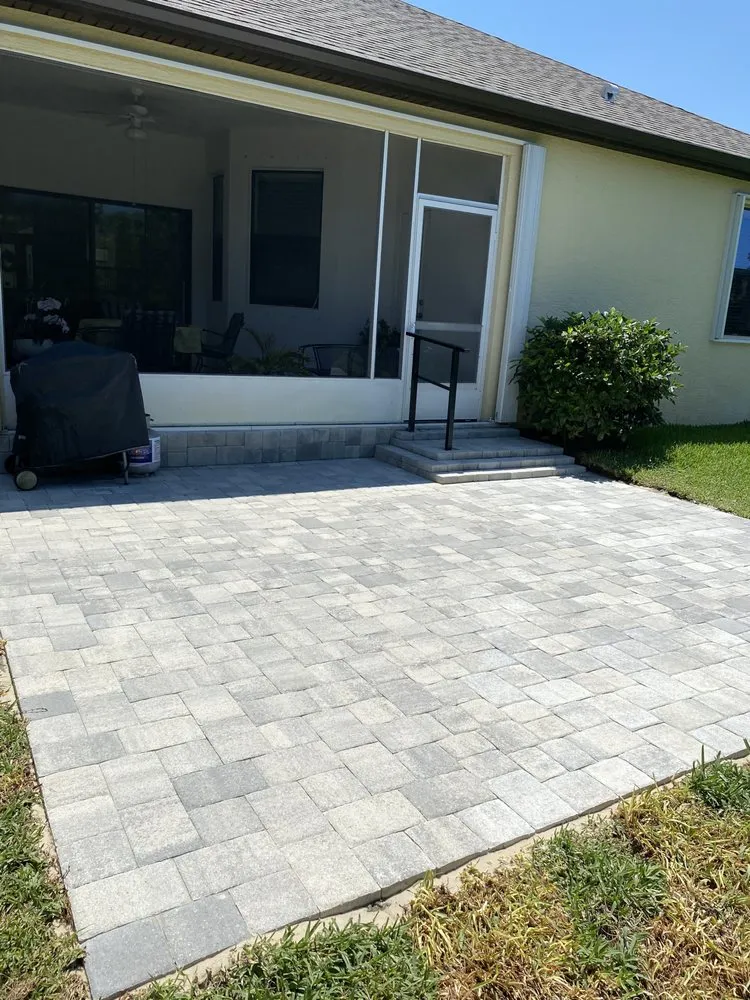 Expert garden landscaping for beautiful yards across Vero Beach, FL - SoFlorida Pavers