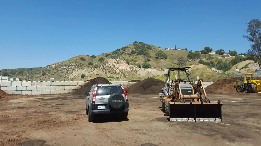 Top-rated yard maintenance in Pacoima, CA by Soil & Sod Depot