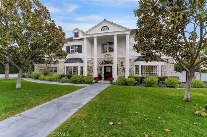 Custom landscape design for beautiful yards across Fountain Valley, CA - Sol Coast Landscape