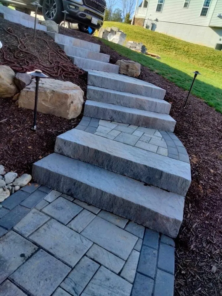 Trusted lawn mowing service experts serving Laurel, MD - Sol Green Landscaping