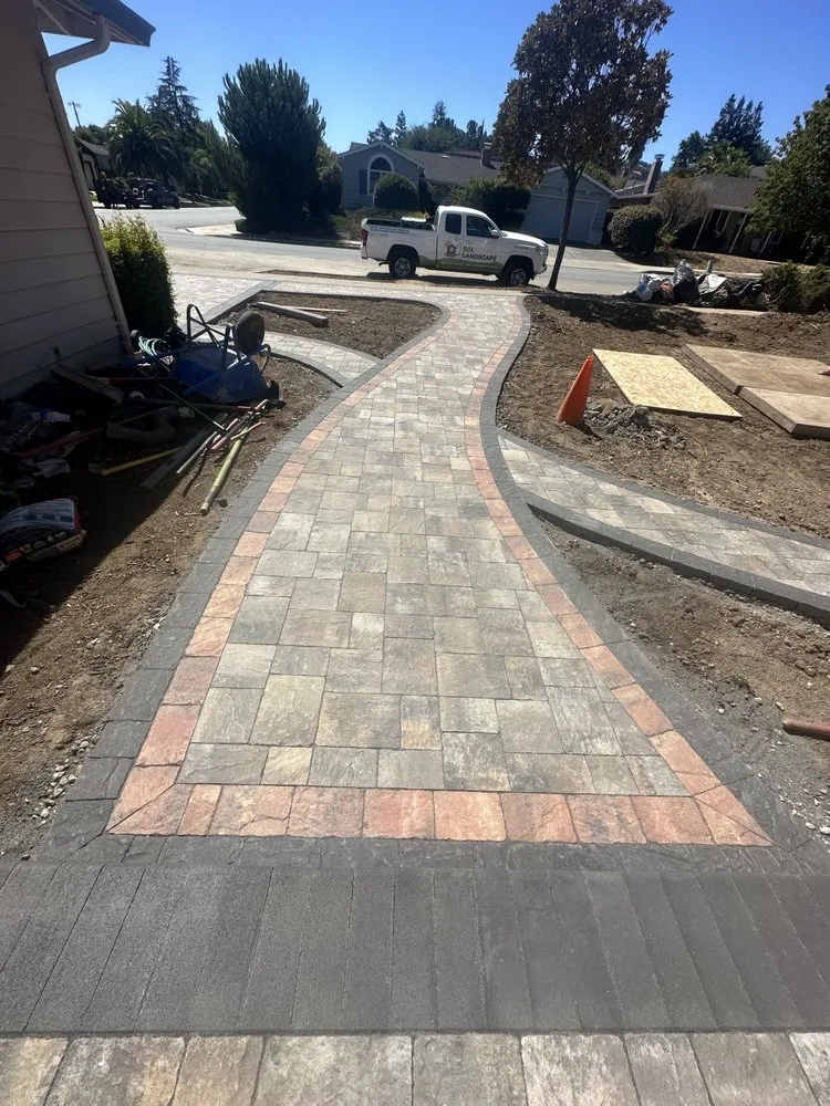 Local garden landscaping for year-round maintenance in San Jose, CA by Sol Landscape