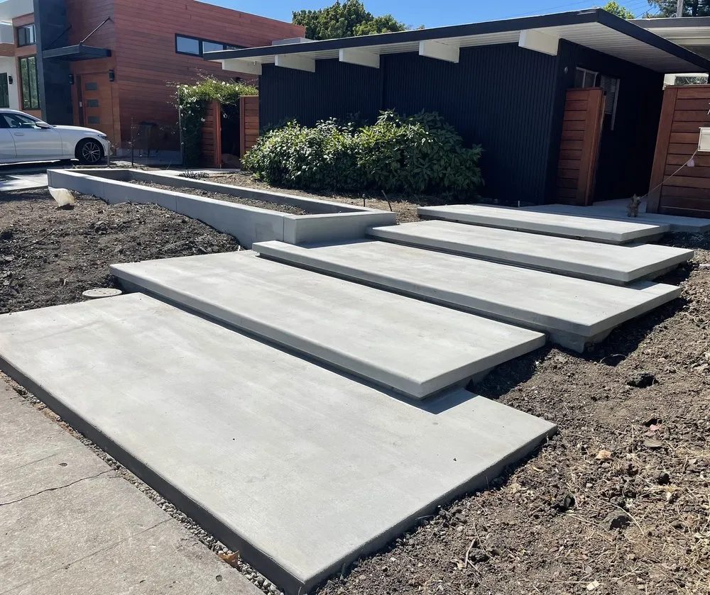 Custom yard maintenance in San Jose, CA by Sol Landscape