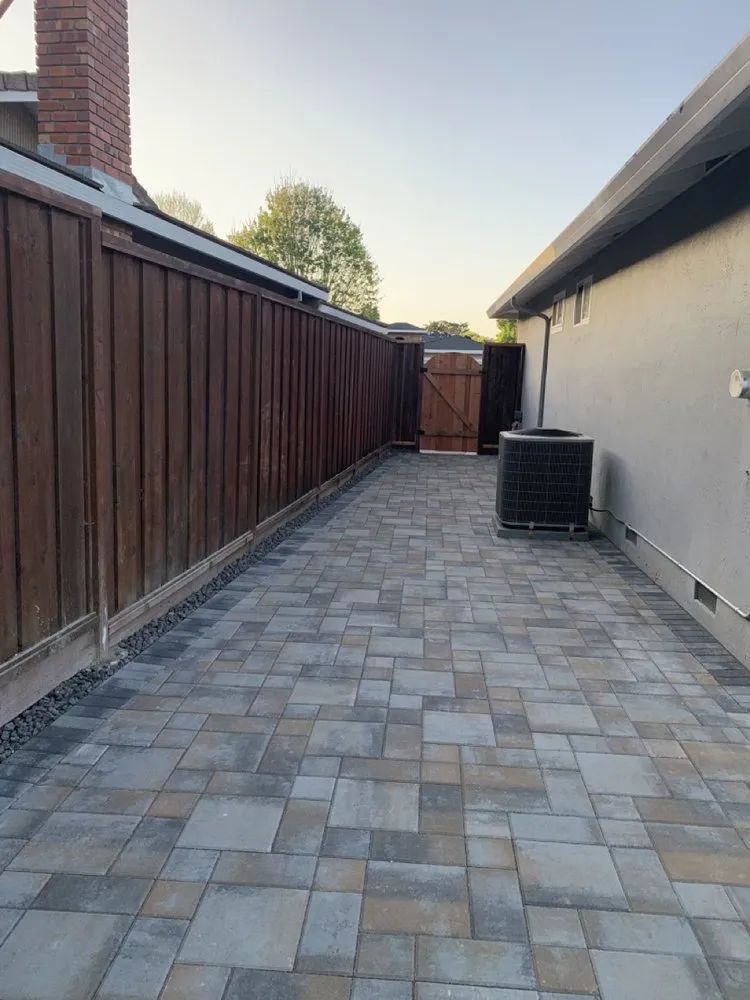 Professional lawn mowing service experts serving San Jose, CA - Sol Landscape