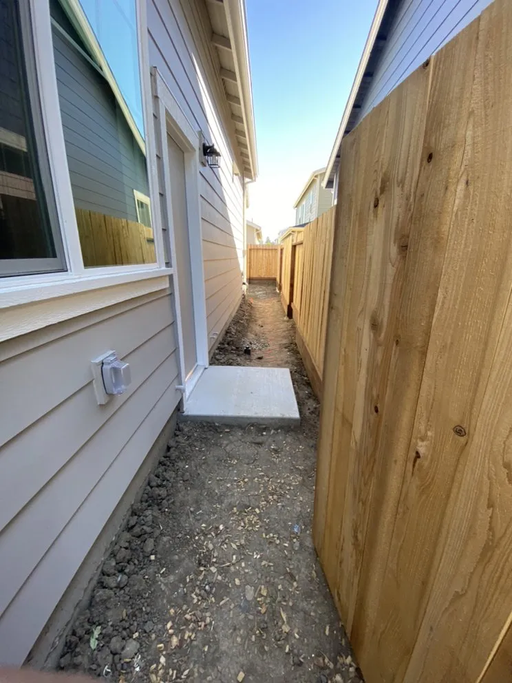 Affordable yard cleanup service experts serving Santa Rosa, CA - Sola De Vega Landscaping