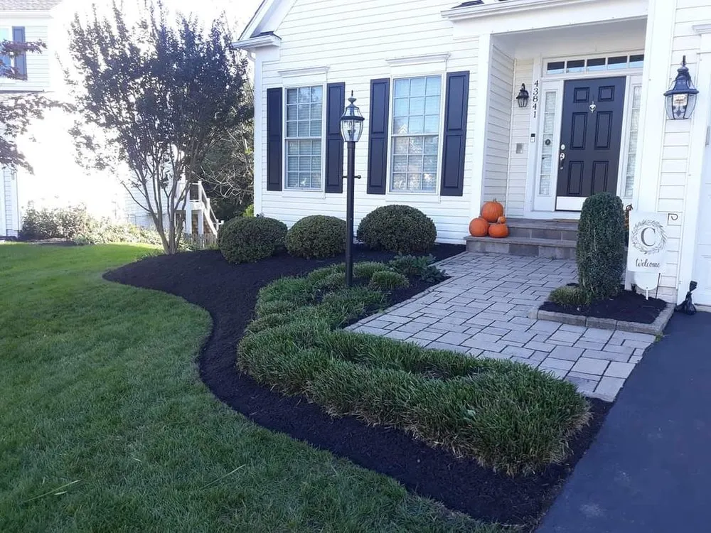 Expert landscape design for residential properties in Leesburg, VA by Solana Landscapes